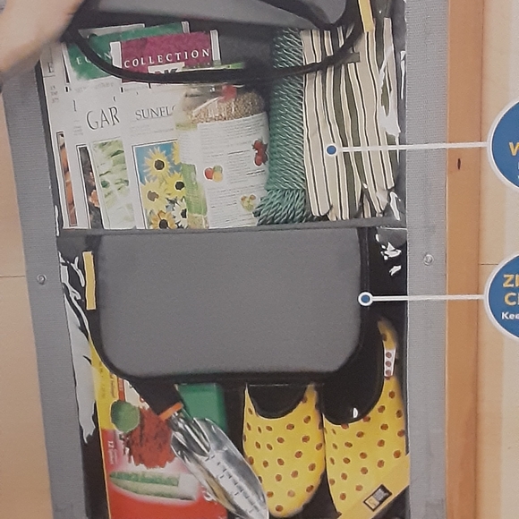 Space Logic, Stud Wall Organizer & Sealed Pockets - Picture 4 of 4